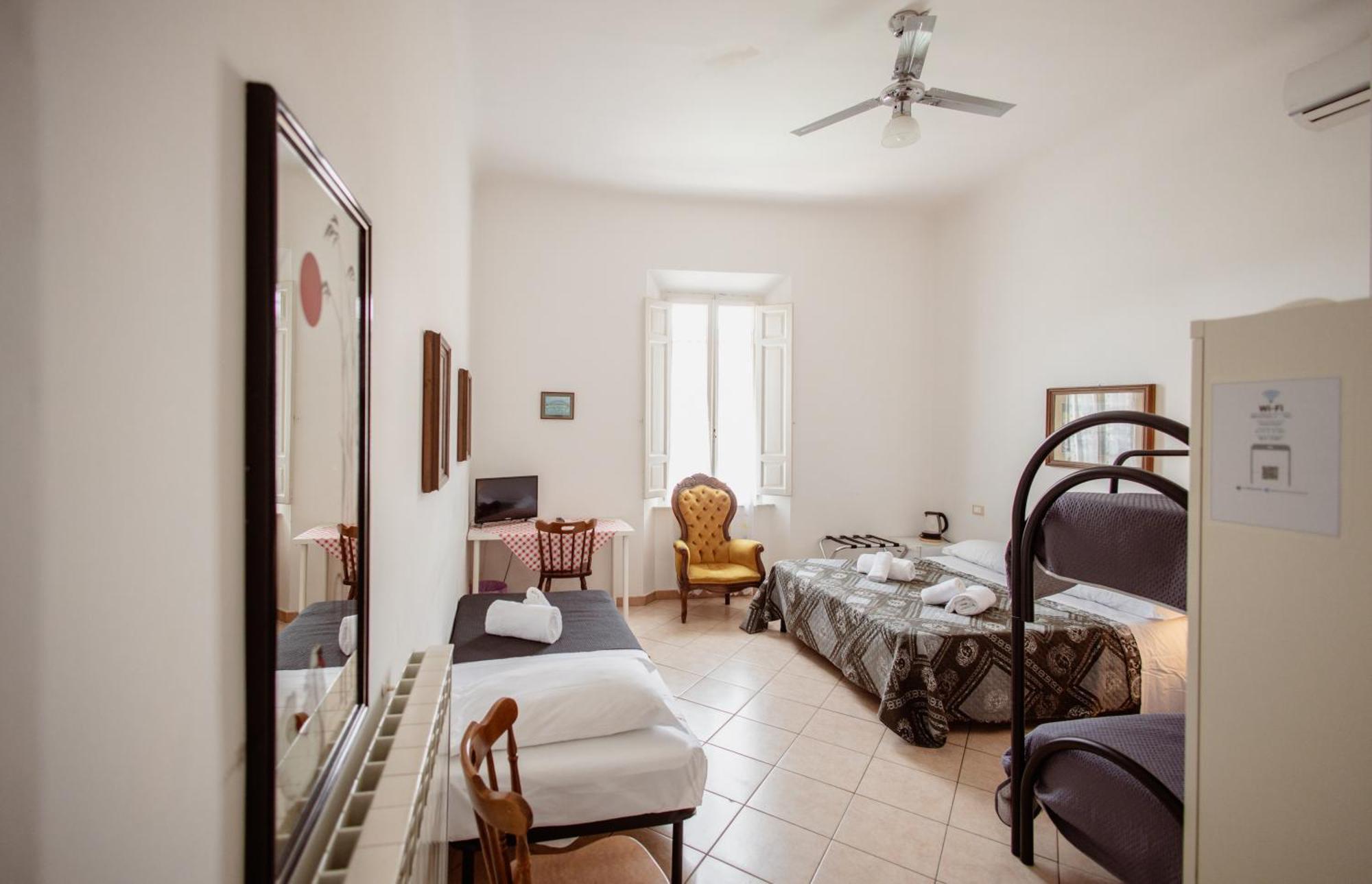 Family Room,1679627640:JPEG